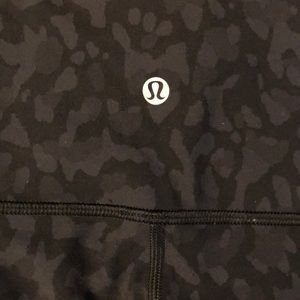 LuLuLemon 25 inch Wonder size 2